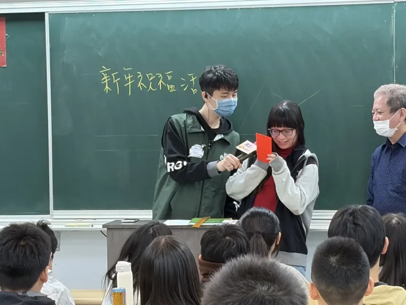 趨勢資優教育-台北國中數學-台北醫學系考試補習班-台北理工科補習班-台北學測衝刺班_國中部課堂花絮_15